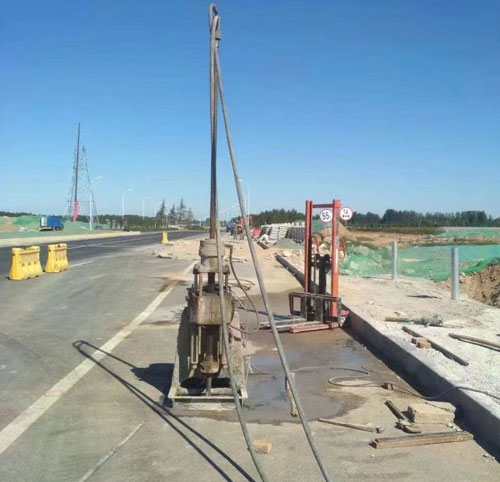 上安乡公路高聚物注浆加固